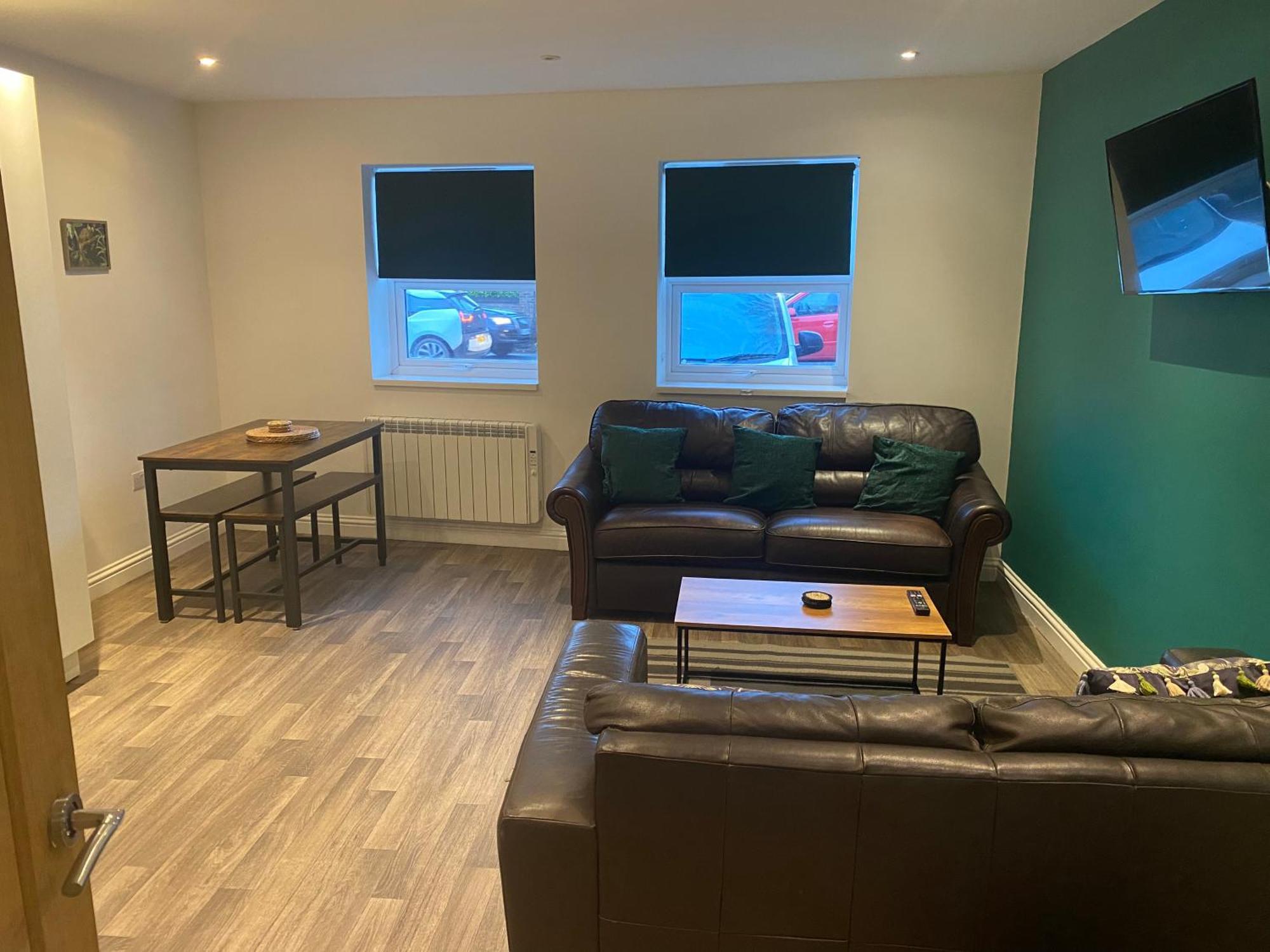 Leckhampton Road Apartments - كيلتنهام المظهر الخارجي الصورة