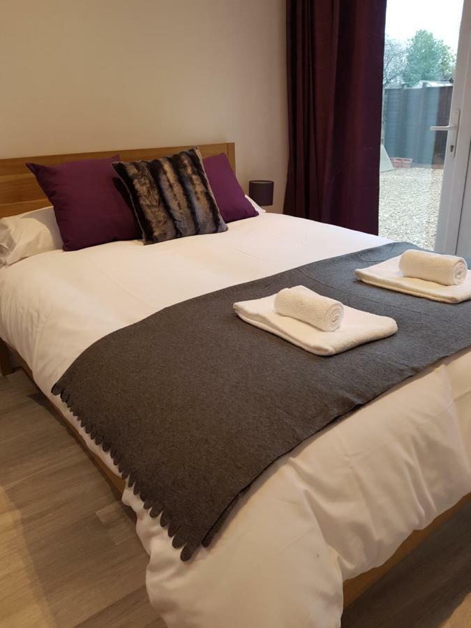 Leckhampton Road Apartments - كيلتنهام المظهر الخارجي الصورة